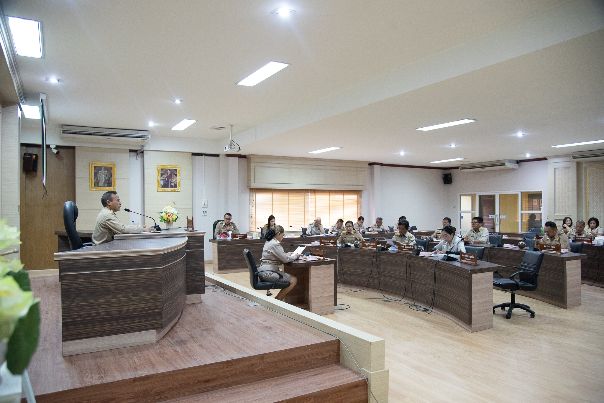 ประชุมสภา สมัยสามัญ สมัยที่3 ครั้งที่2 ประจำปี 2567 
วันศุกร์ ที่ 23 สิงหาคม 2567 เวลา 10.00 น. 
ณ ห้องประชุมสภาเทศบาลตำบลเวียงสระ