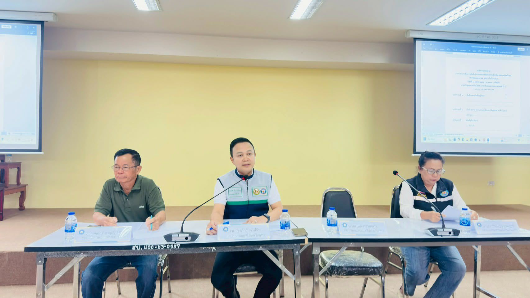 การประชุมเพื่อแลกเปลี่ยนความคิดเห็น ร่วมวางแผนการพัฒนา และการบริหารจัดการเทศบาลเมืองเวียงสระ ประจำเดือน เมษายน 2569